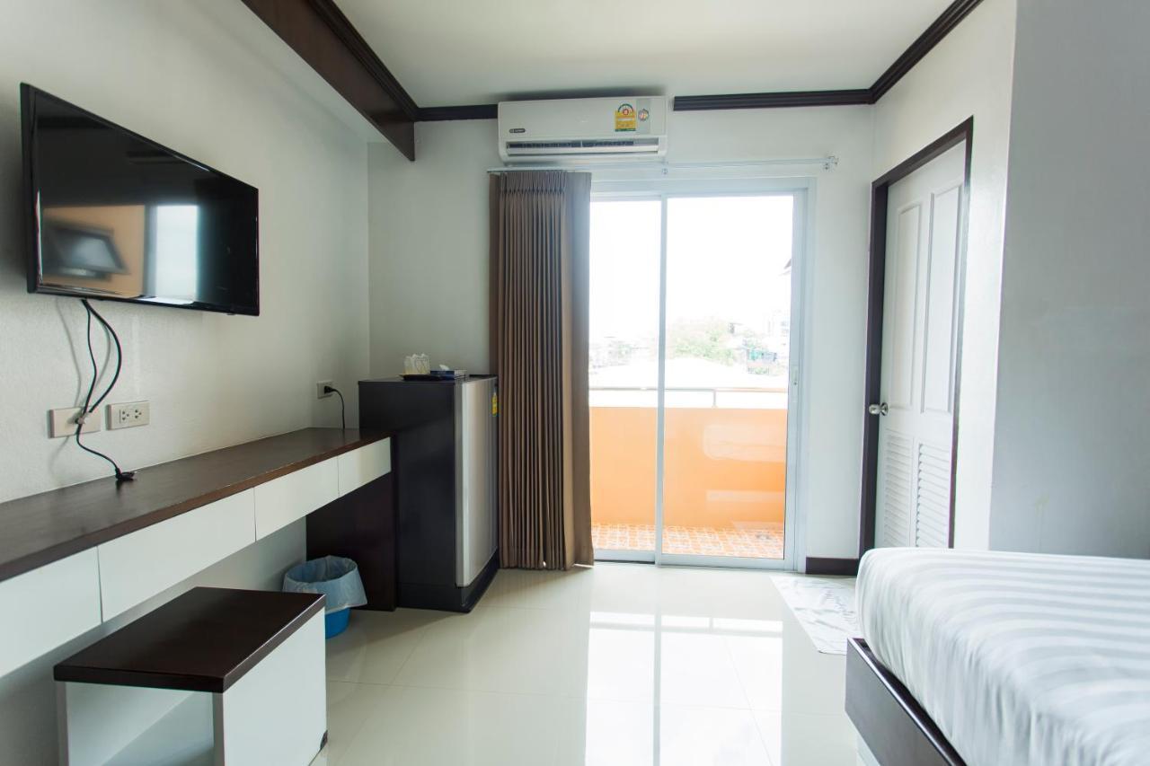 Kulasub Hotel Hatjaj Kültér fotó