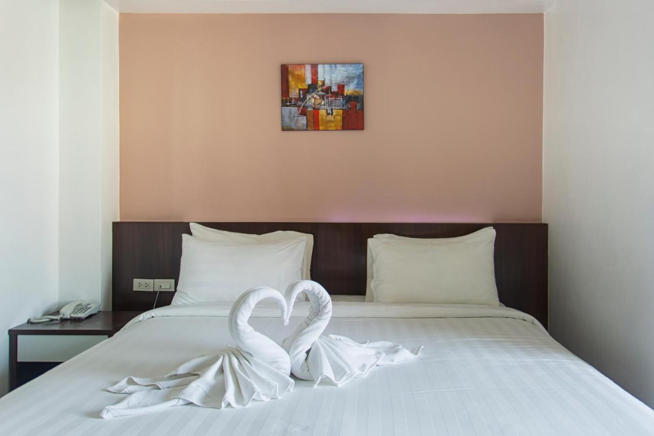 Kulasub Hotel Hatjaj Kültér fotó